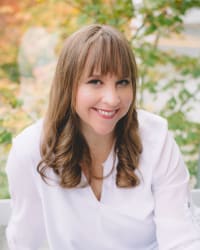 Top Rated Intellectual Property Attorney in Issaquah, WA : Julianne Henley