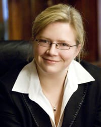 Top Rated Family Law Attorney in Edina, MN : Jennifer Macaulay