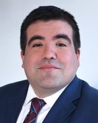 Image of Super Lawyers selectee Walter Osuna