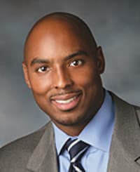 Image of Super Lawyers selectee Ronnie Mabra
