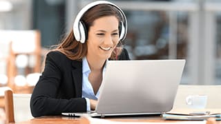 Woman watching a Featured Webcast